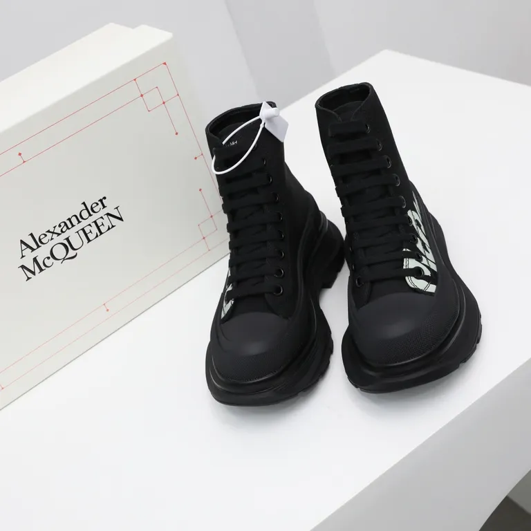 Alexander McQueen Shoe 